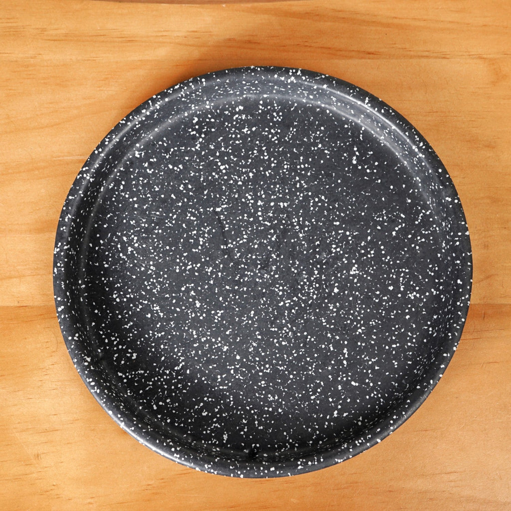 Planterra Grey Planter With Plate 10x9 Inch Nestasia