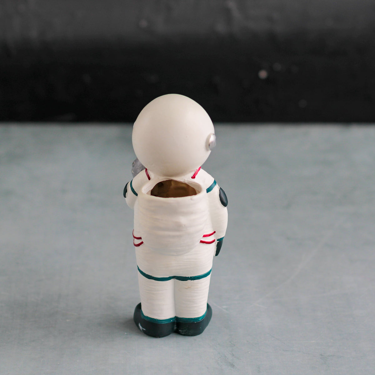 Astronaut Planter Nestasia
