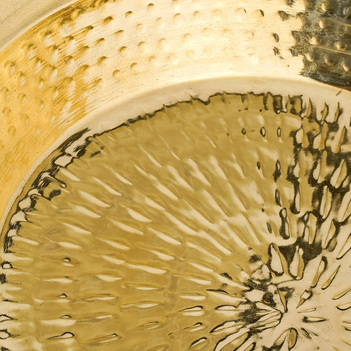 Pure Brass Hammered Parat 36cm Nestasia