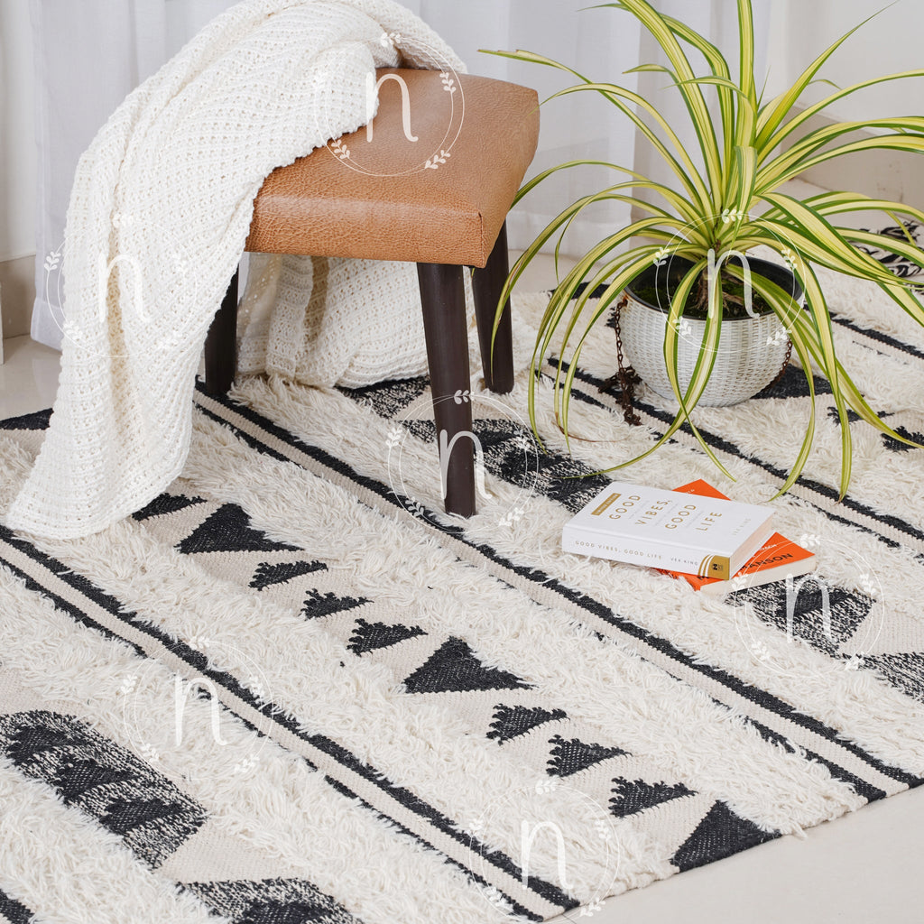 Aztec Hand Woven Rug Nestasia
