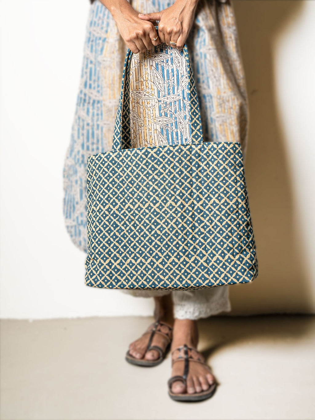 Raunaq Tote Bag Contrast Living