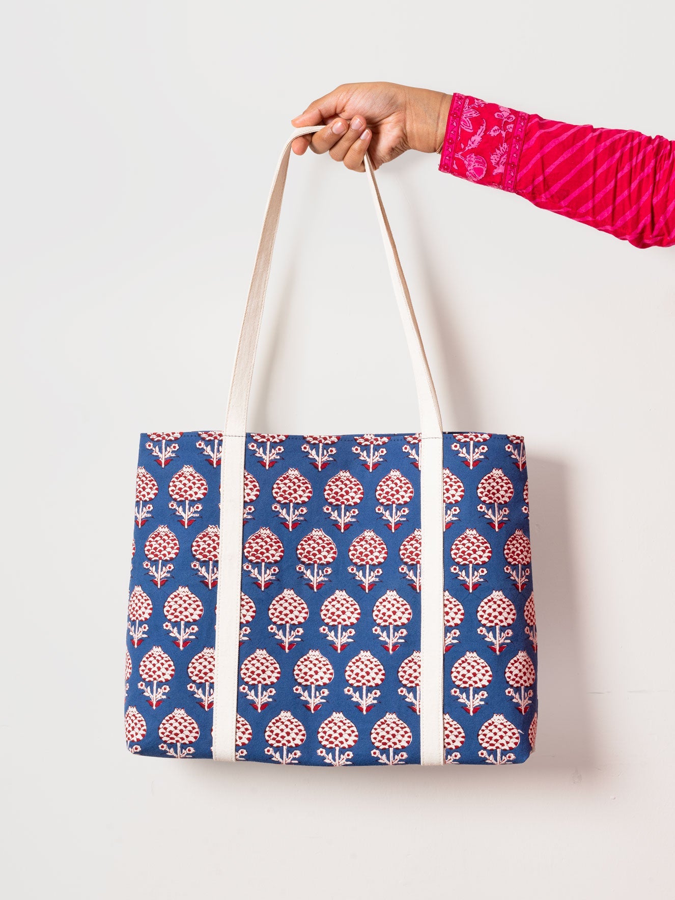 Niloufer Tote Bag Contrast Living