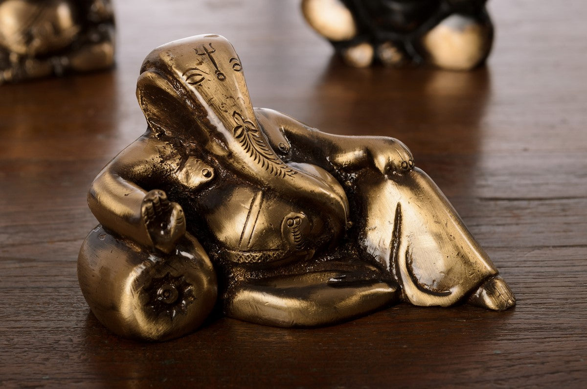 Golden Brass Lord Ganesha Idol With Masand Kafalo