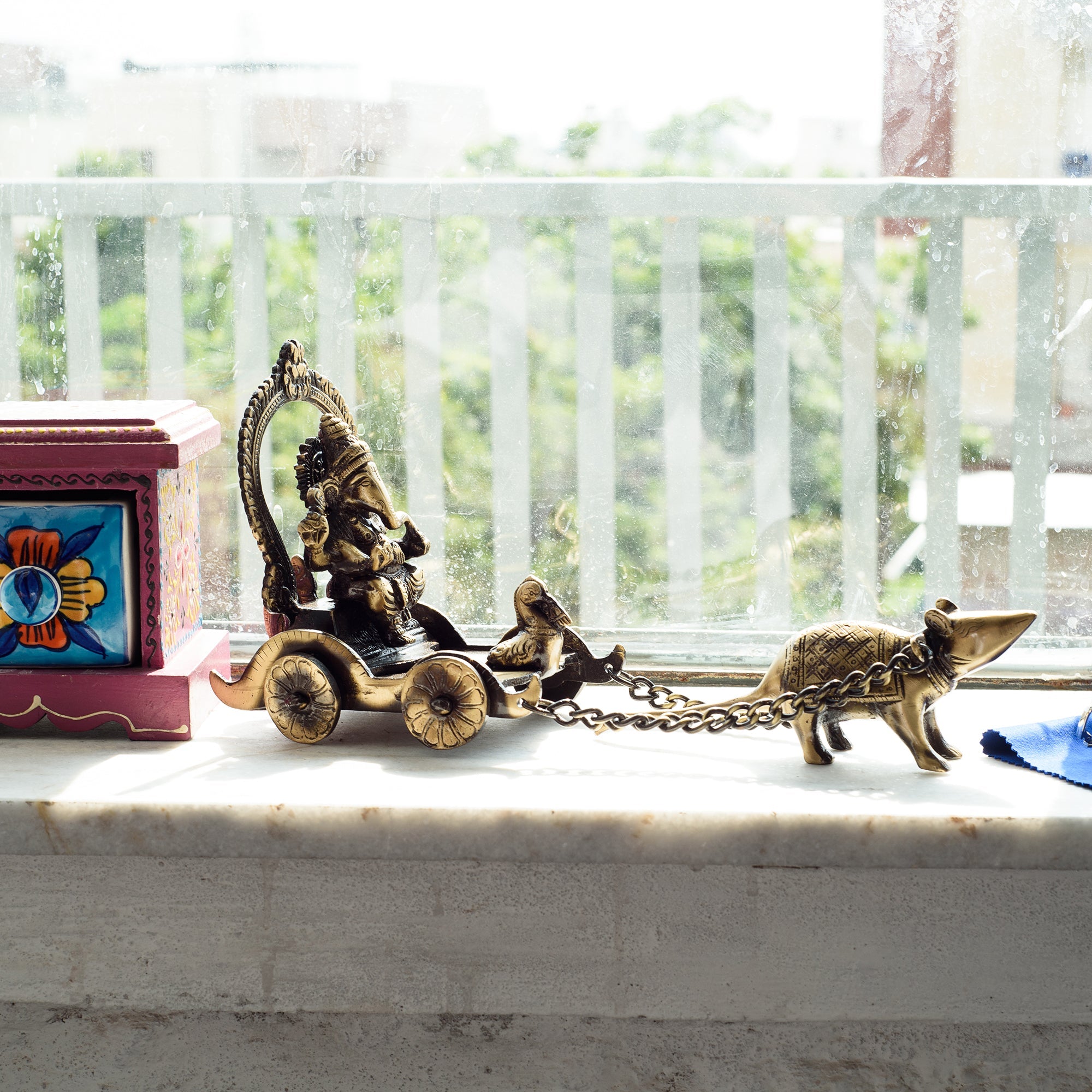 Brown Brass Lord Ganesha Savari On Rat Showpiece Kafalo
