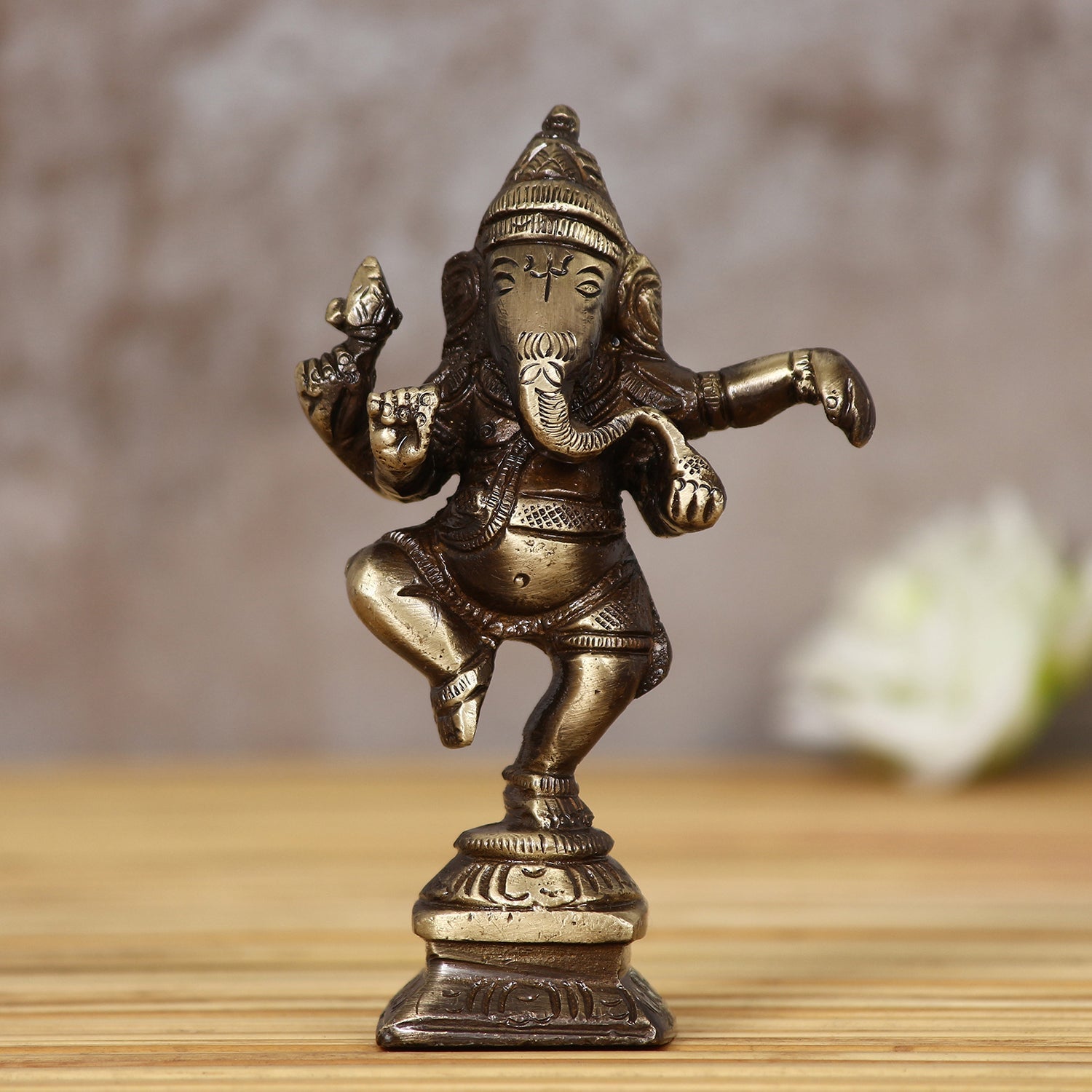 Brass Dancing Lord Ganesha Idol For Home Kafalo