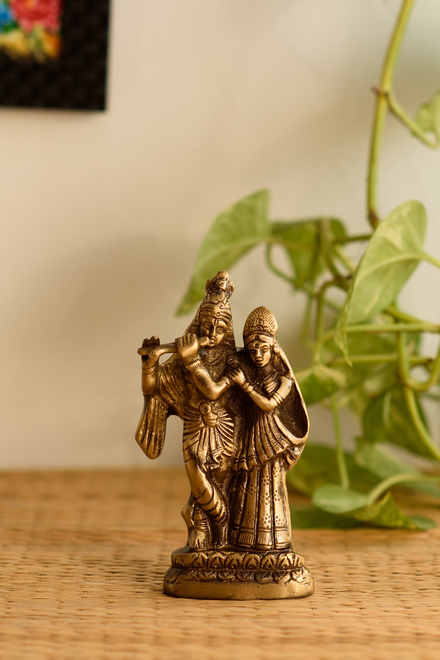Beautiful Radha Krishna Playing Flute Statue Kafalo
