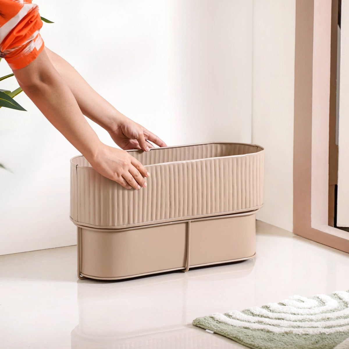 Balcony Box Planter With Stand Taupe Nestasia