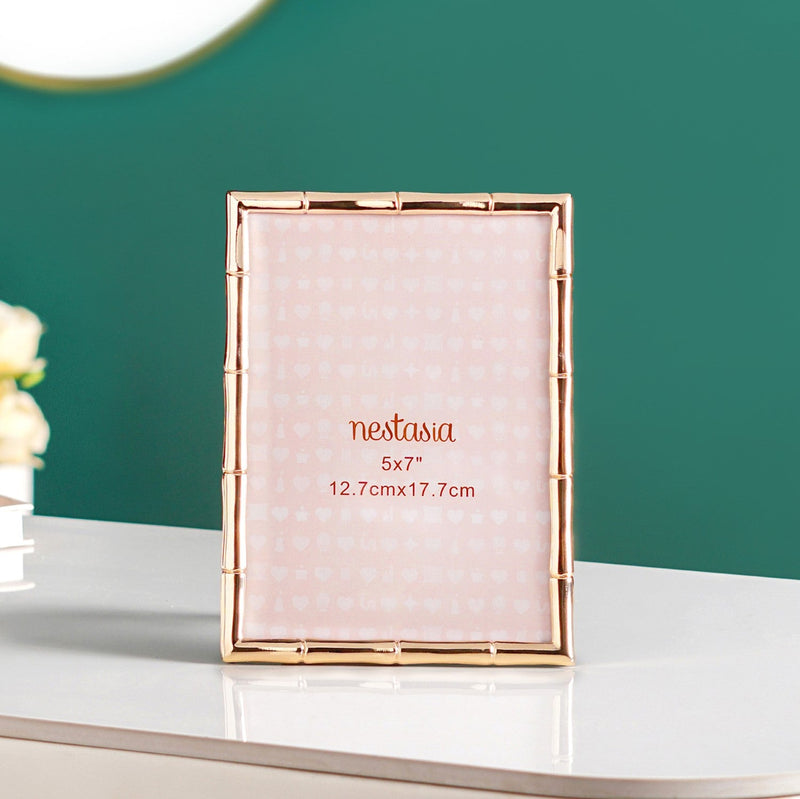 Eco Edge Medium Photo Frame Gold 13x18cm Nestasia