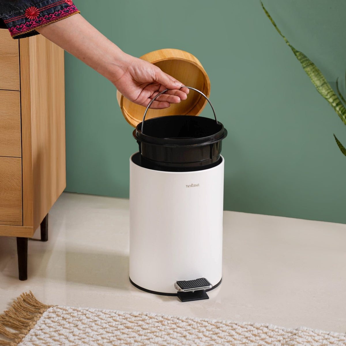 Modbin Bamboo Lid Metal Dustbin With Bucket White 3000ml Nestasia