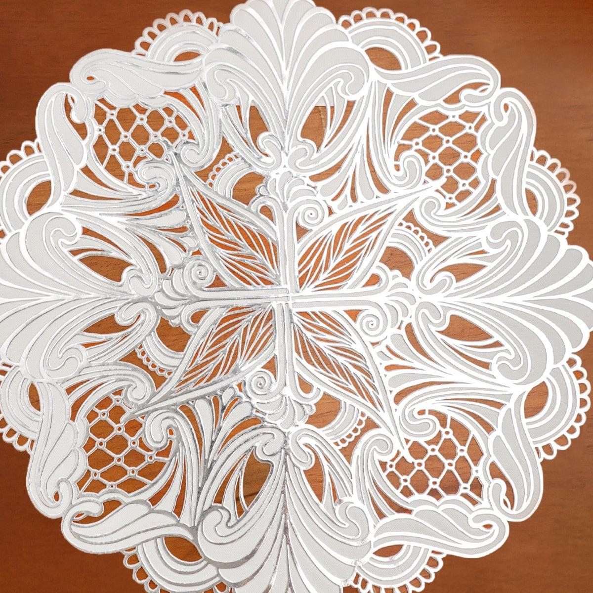 Baroque Bloom Table Mat White Silver Set Of 6 Nestasia