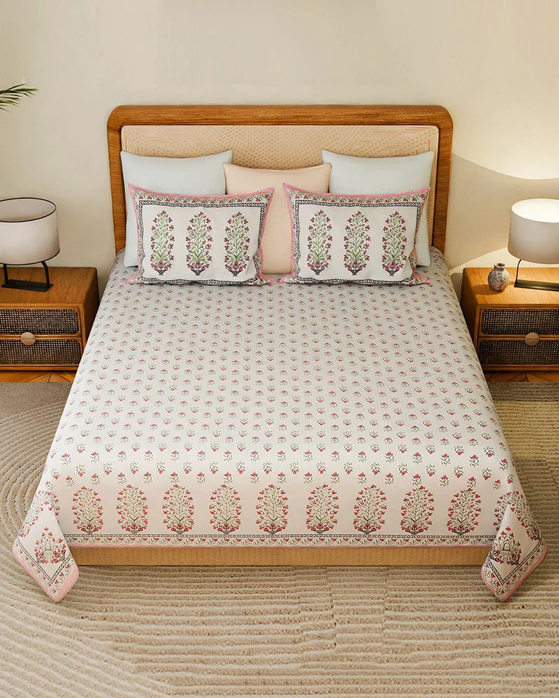 Cotton Double Bed Sheet Set for Queen Size Bed with Smooth Finish