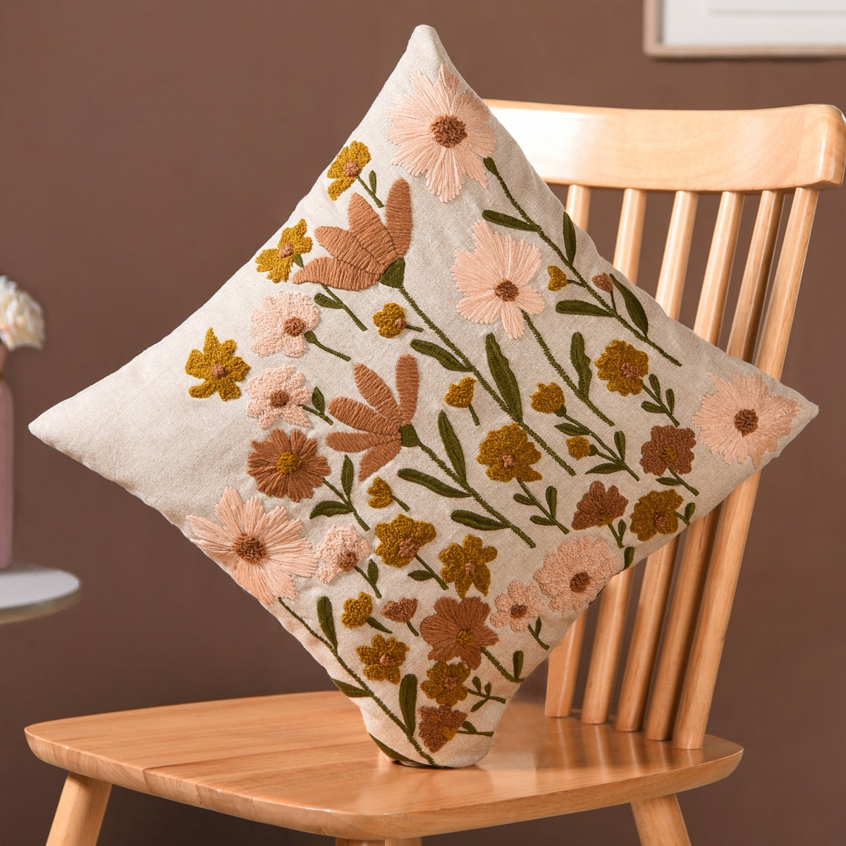 Beige Chambray Floral Couch Cushion Cover 40x40cm Nestasia