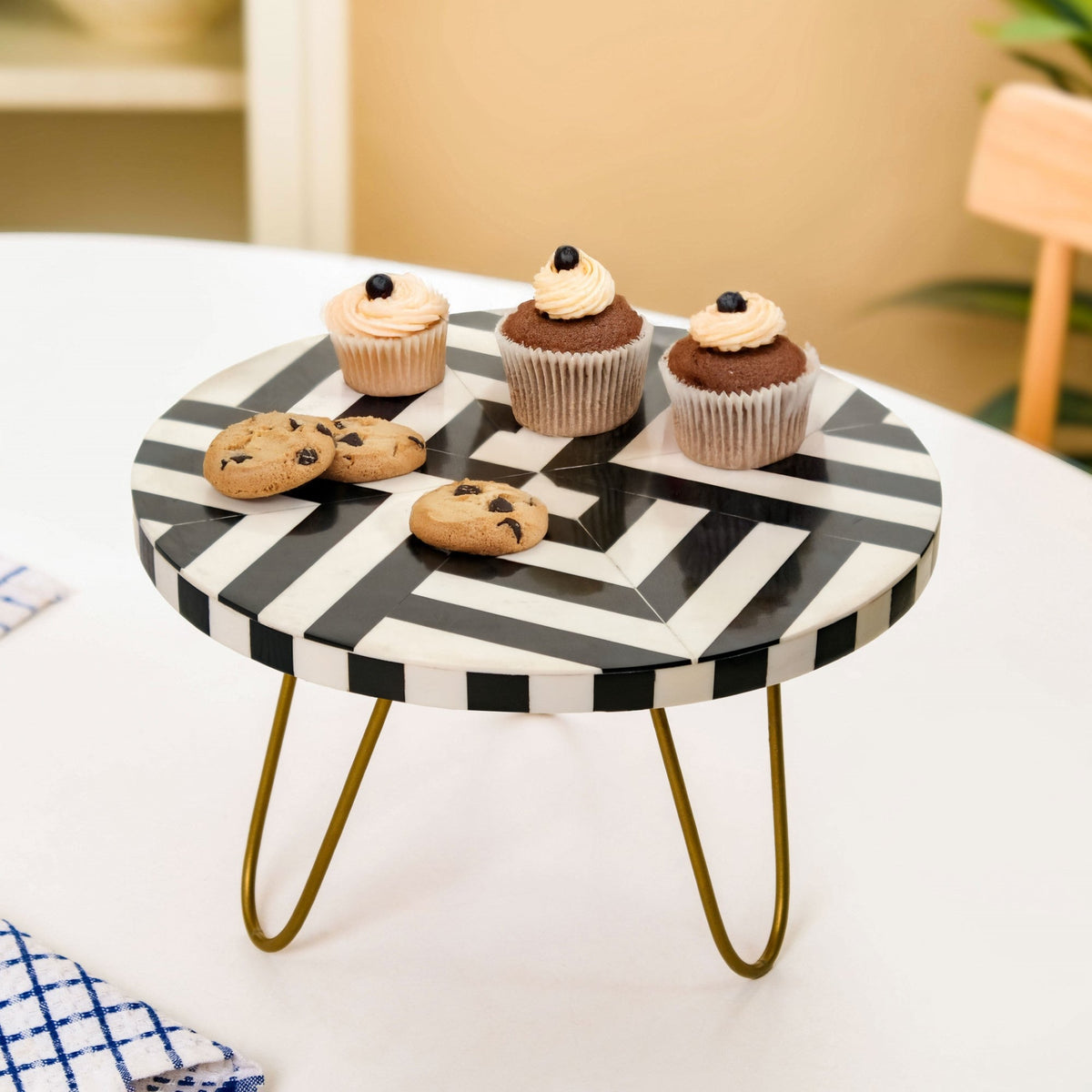 Black And White Riser Cake Stand Nestasia