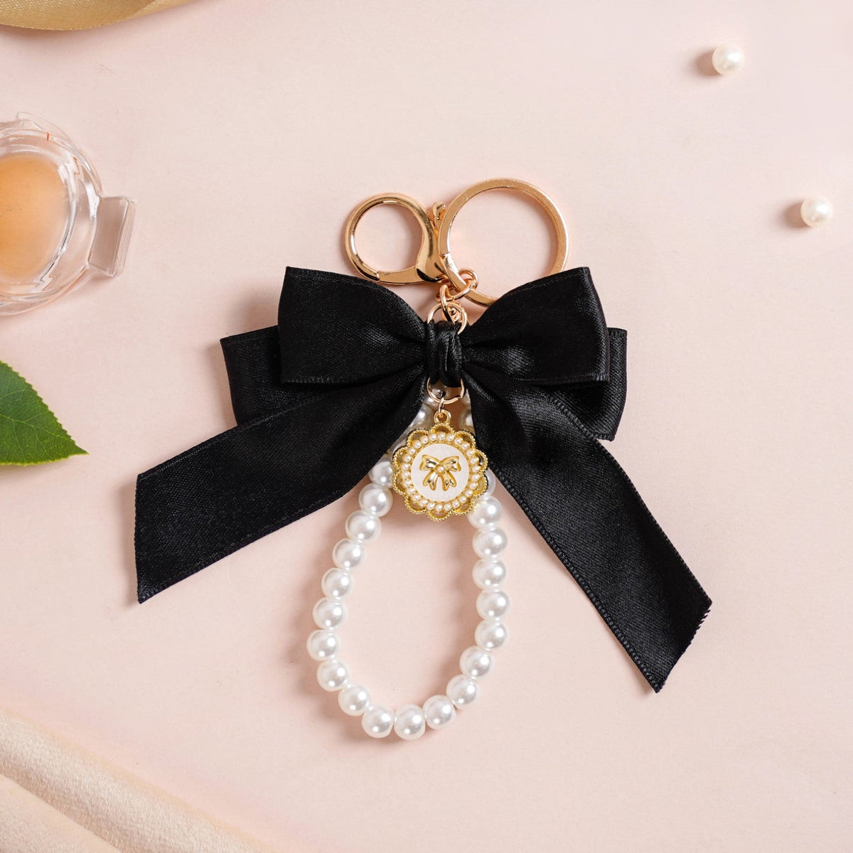 Black Beauty Bow Charm Keychain Nestasia