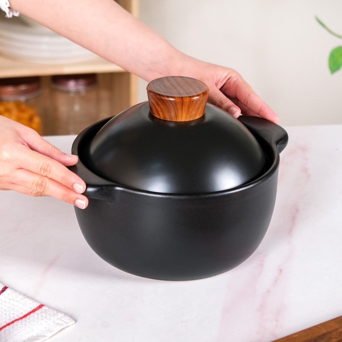 Maison Black Ceramic Clay Pot For Cooking 2200ml Nestasia