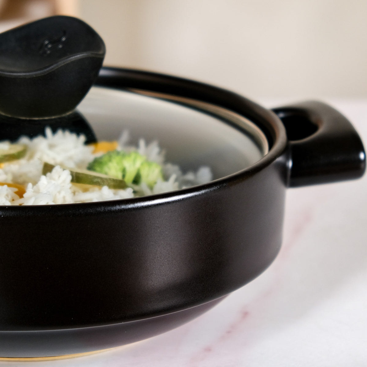 Classic Black Korean Ceramic Cooking Pot 2000ml Nestasia