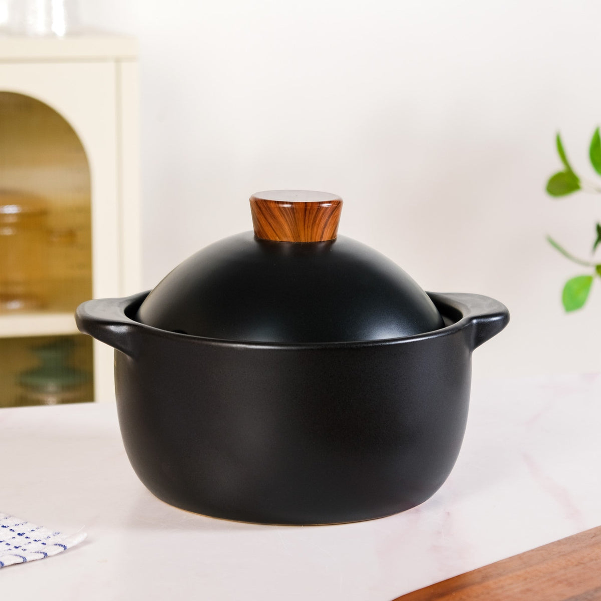 Maison Black Stew Pot 3600ml Nestasia