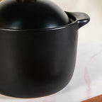 Maison Black Glazed Cooking Pot With Lid 5800ml Nestasia