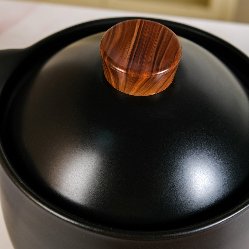 Maison Black Glazed Cooking Pot With Lid 5800ml Nestasia