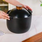 Maison Black Glazed Cooking Pot With Lid 5800ml Nestasia