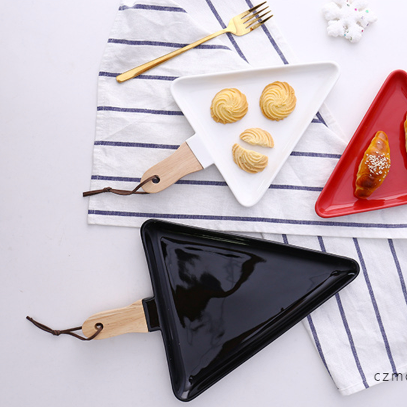 Black Triangle Plate Large Nestasia