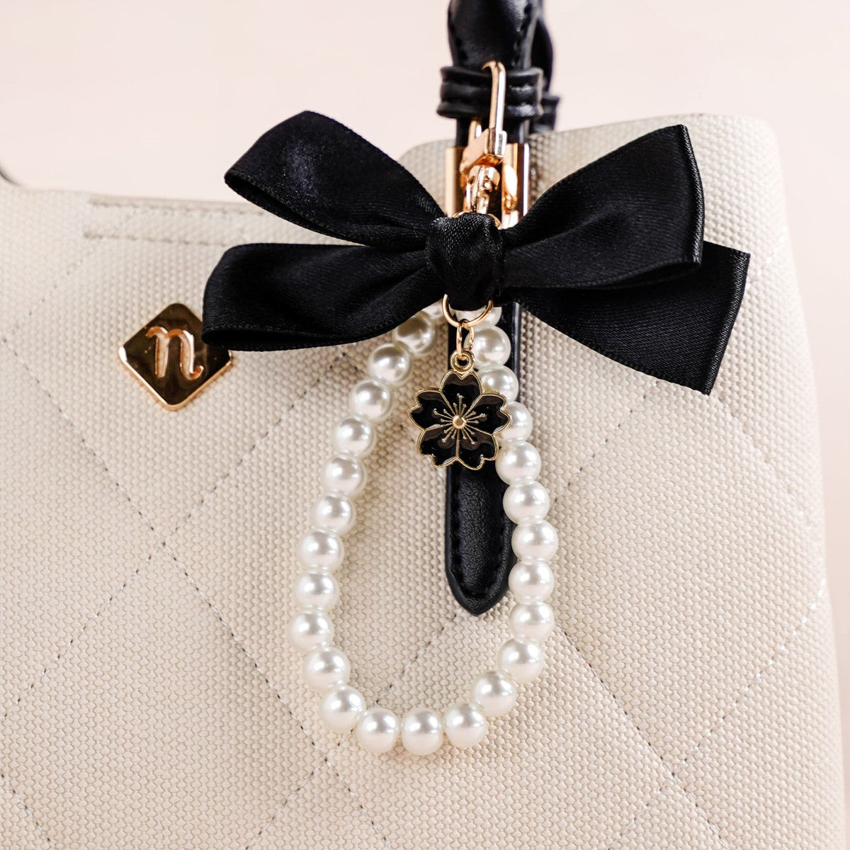Blooming Bow Keychain With Pearl Dangler Nestasia