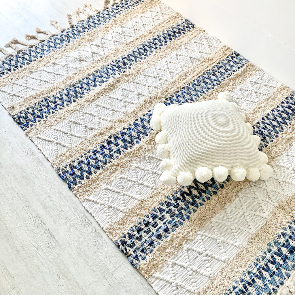 BOHO Ivy Hand Woven Rug - White and Blue Nestasia