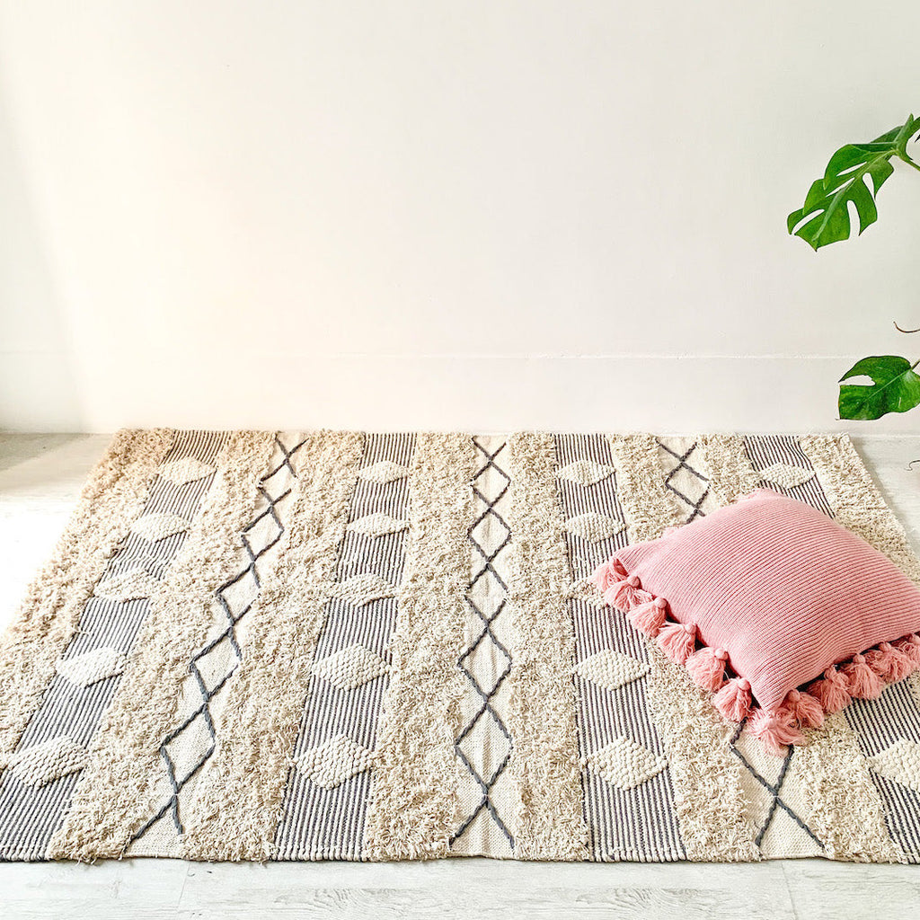 BOHO Harper Handwoven Rug - White & Grey Nestasia