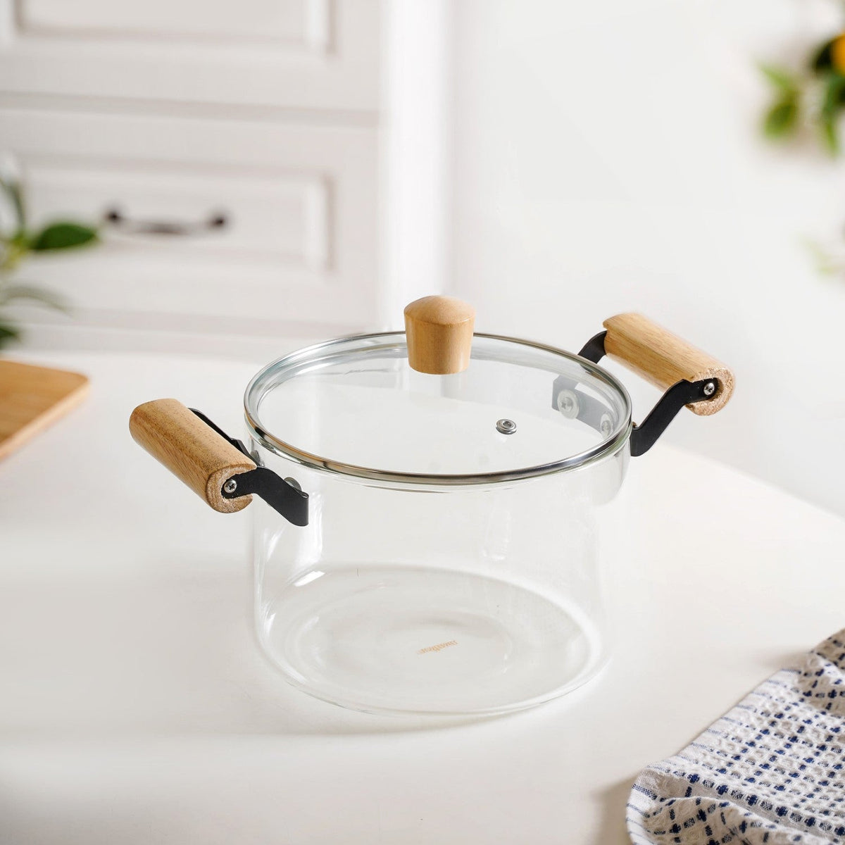 Borosilicate Simmer Pot With Handle Medium 3500ml Nestasia