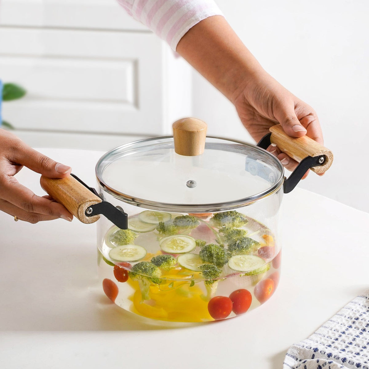 Borosilicate Simmer Pot With Handle Medium 3500ml Nestasia