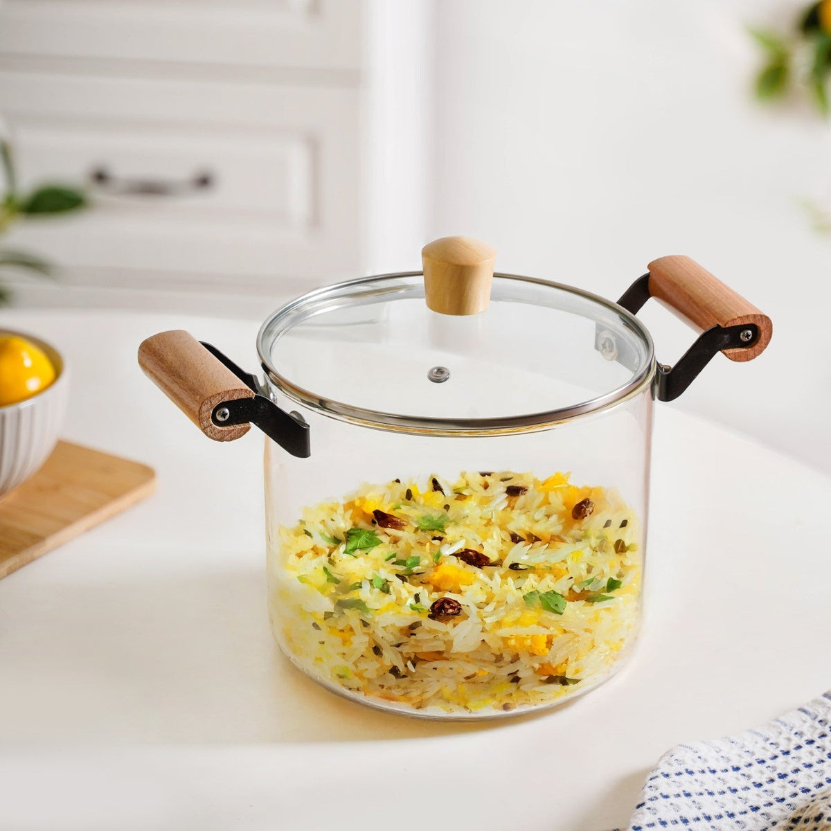 Borosilicate Stovetop Pot With Wooden Handle Large 4500ml Nestasia