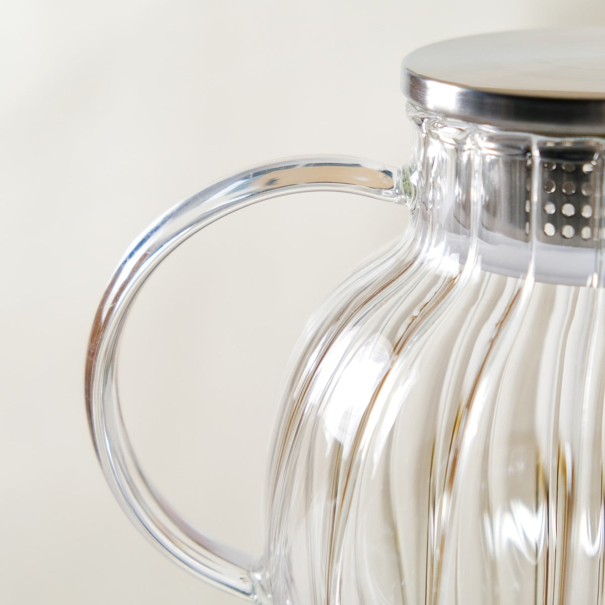 Borosilicate Glass Water Jug 1300ml Nestasia