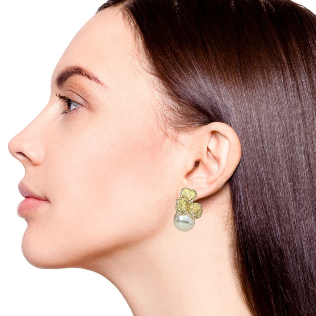 Bowed Pearl Drop Earrings White Nestasia