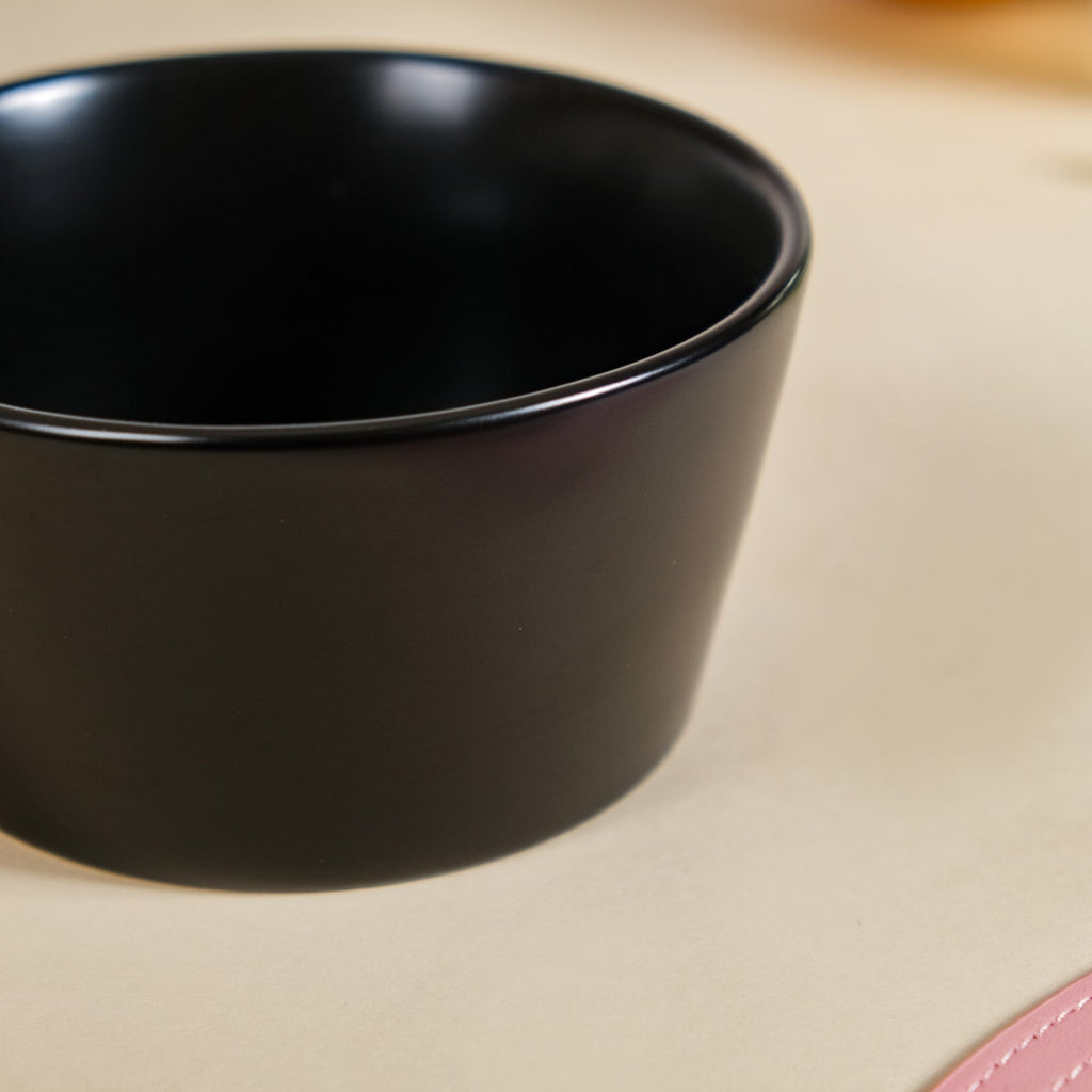 Ceramic Bowl With Handle Black 450 ml Nestasia