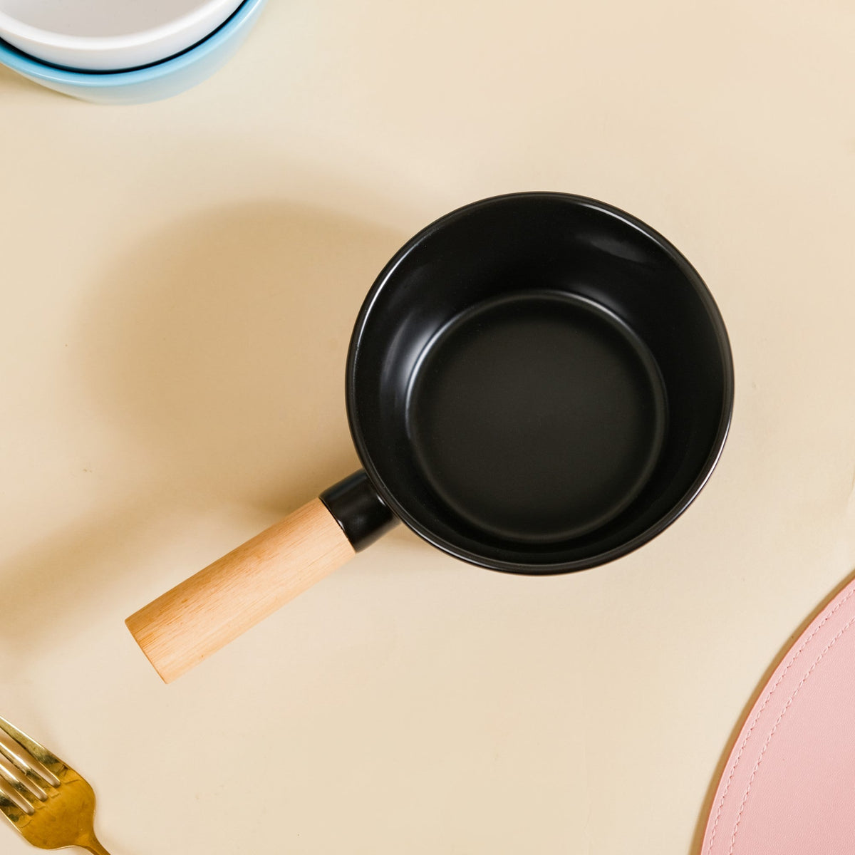Ceramic Bowl With Handle Black 450 ml Nestasia
