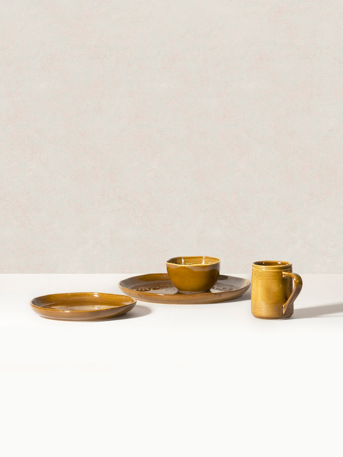 Amber Earth Dinnerware Set Contrast Living