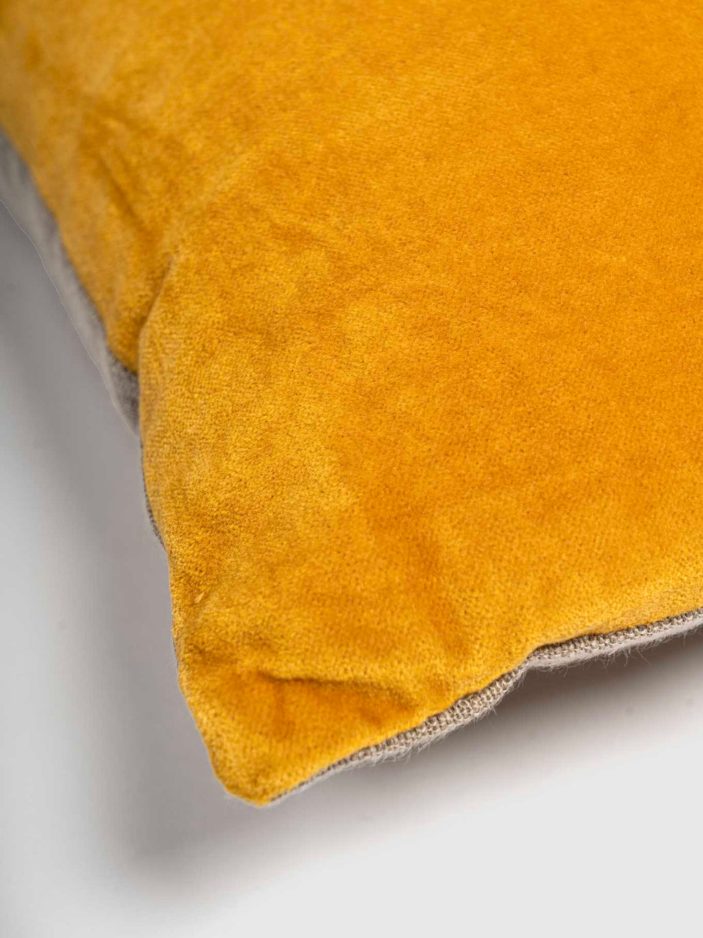 Gogor Cushion Covers with Filler Set of 2 Contrast Living
