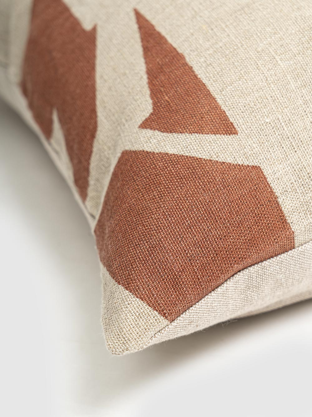 Eeklo Cushion Covers Set of 2 Contrast Living