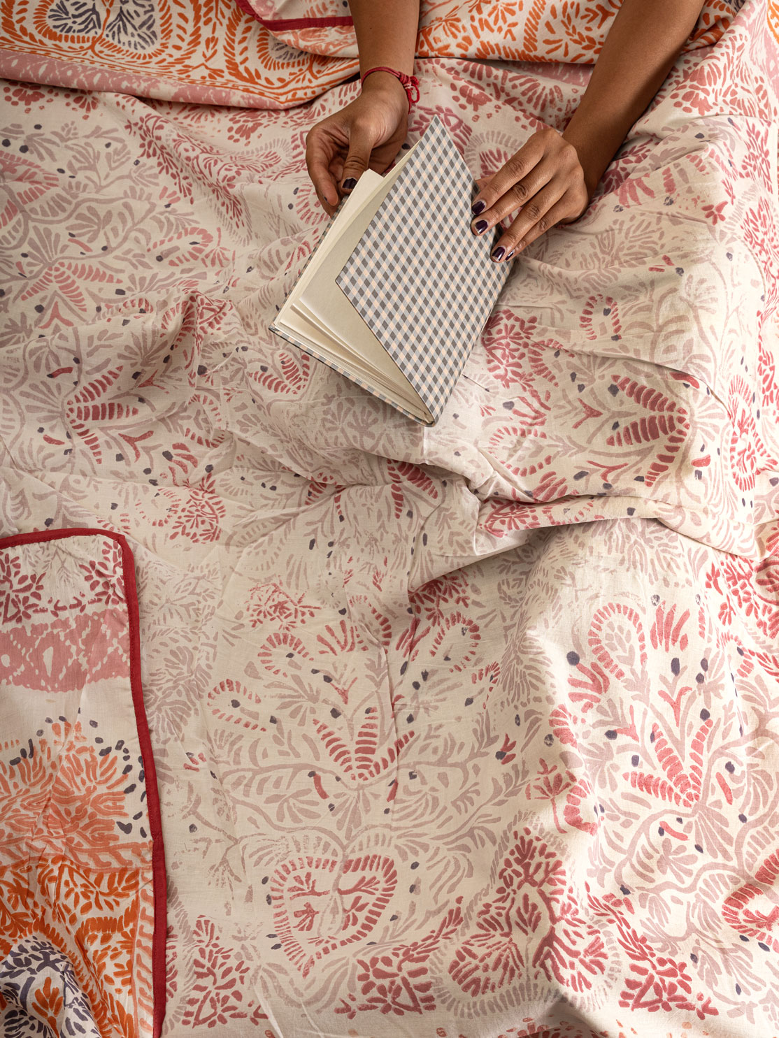 Mirene Hand Block Printed Dohar Contrast Living