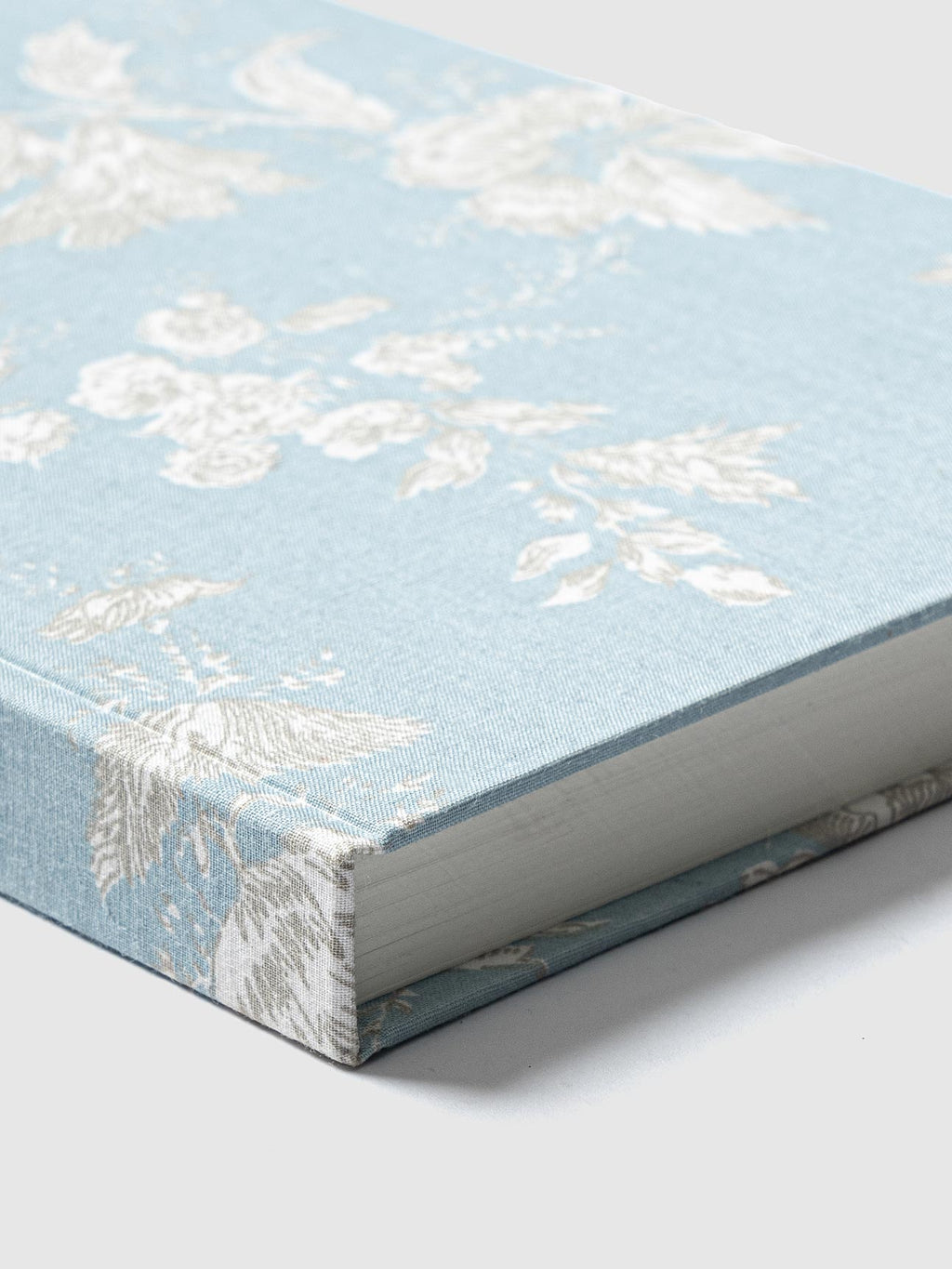 Sea Breeze Secrets Diary Contrast Living