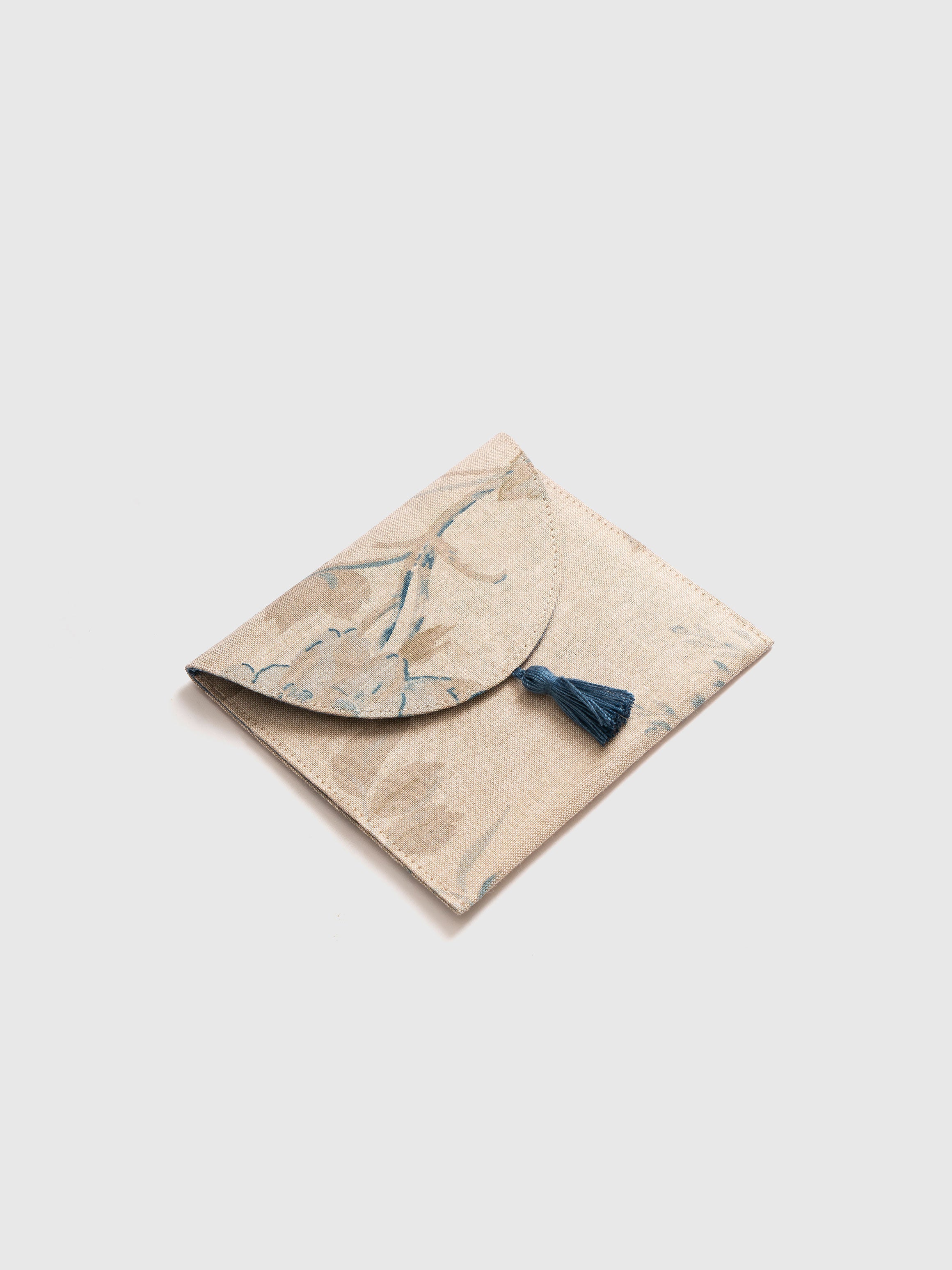 Rumi Sanitary Napkin Pouch Contrast Living
