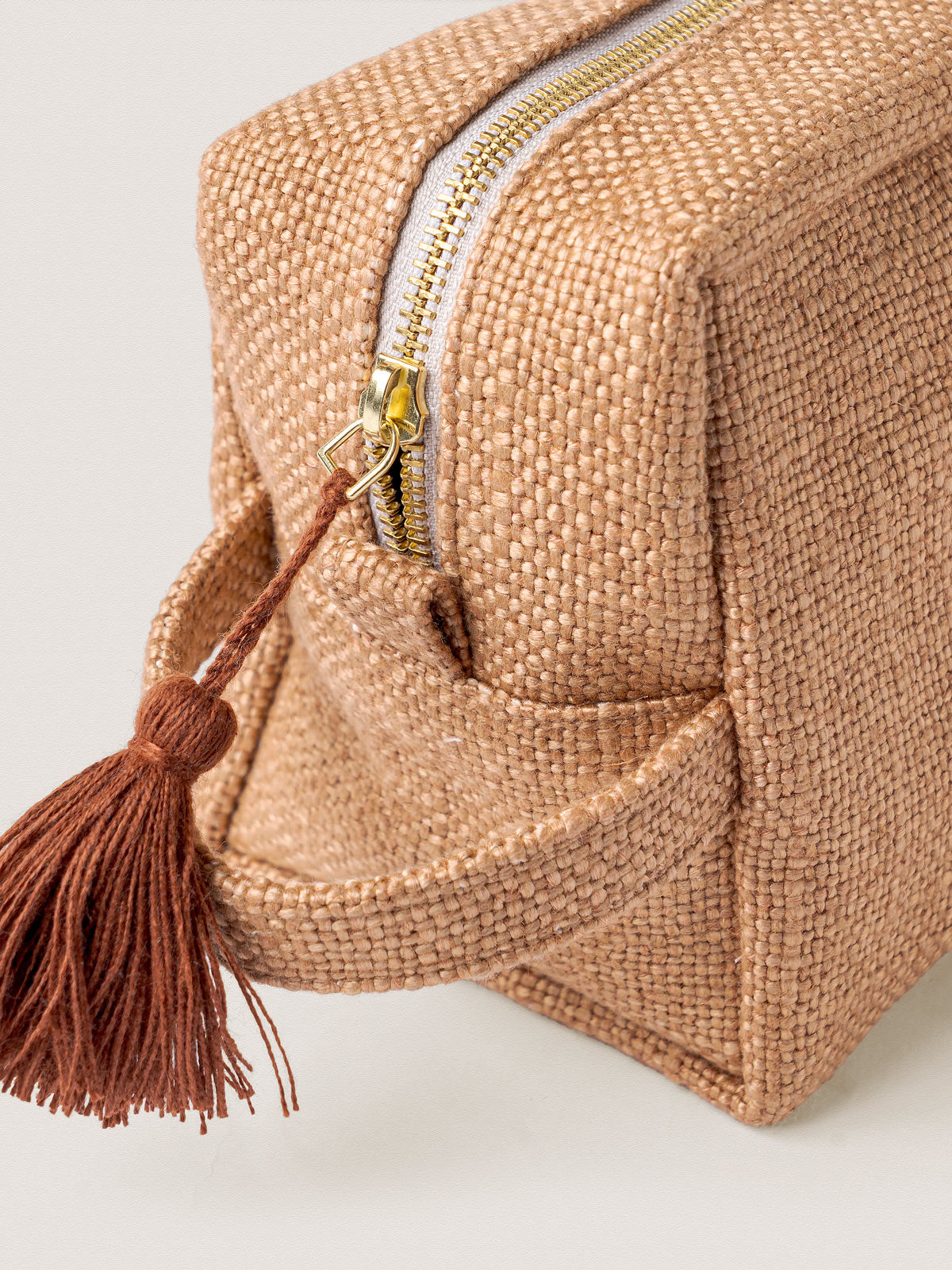 Élan Pouch Contrast Living