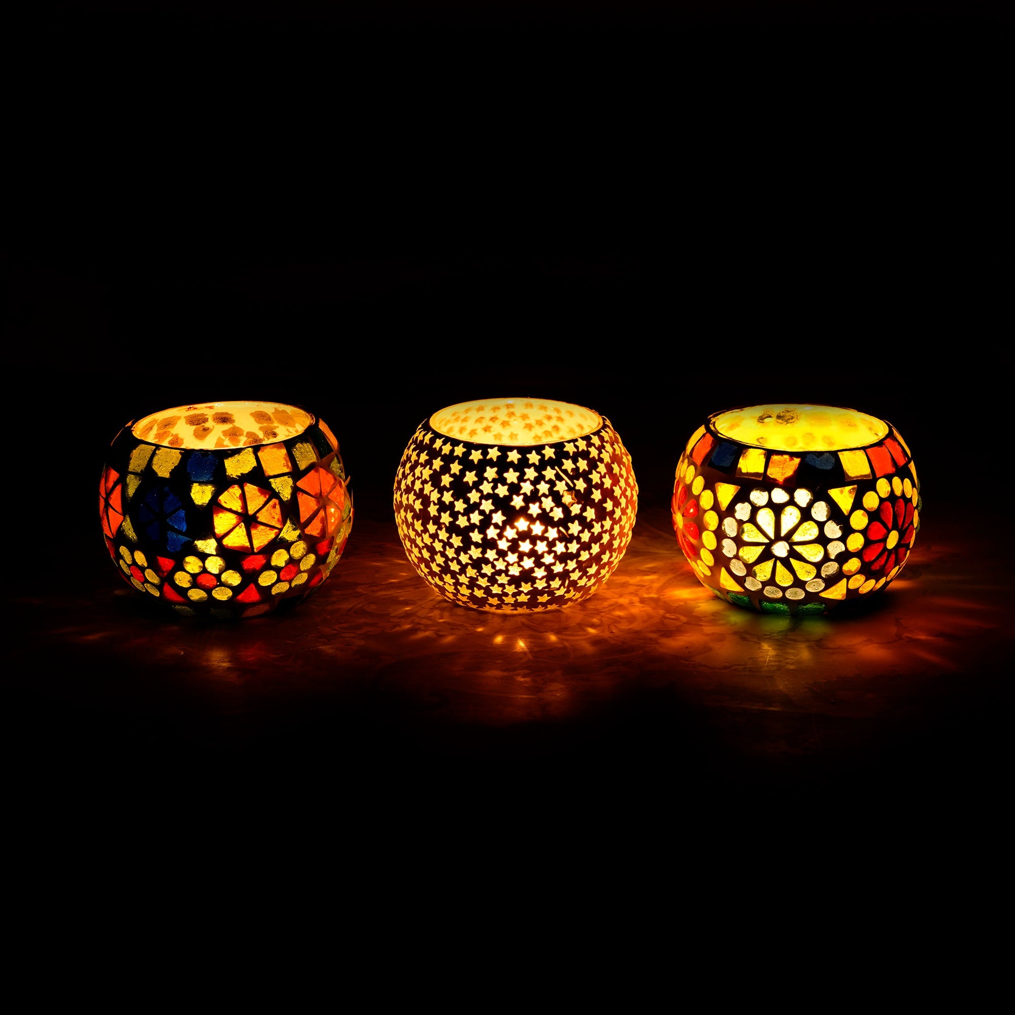 Set of 3 Mosaic Glass Decorative tealight candle holder/Diya Kafalo