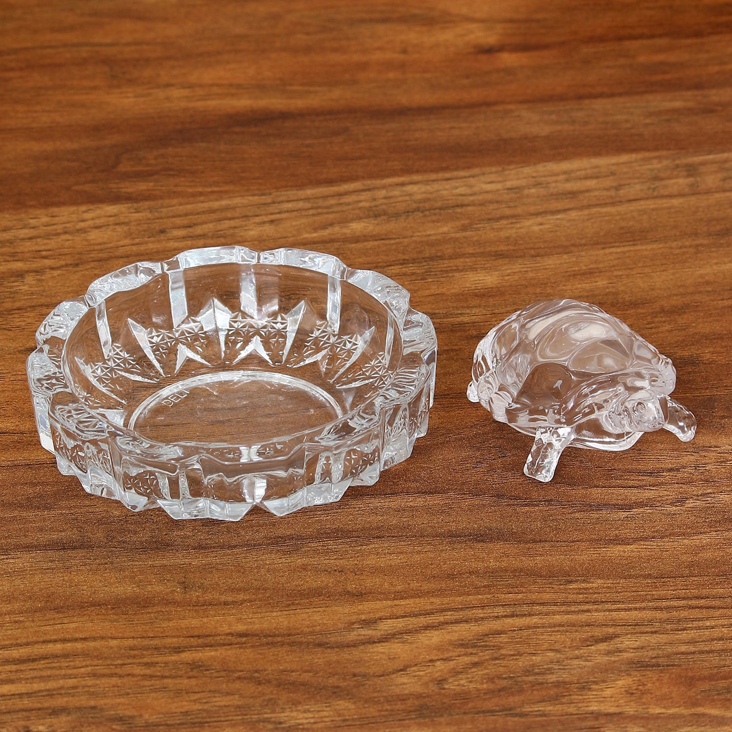 Decorative Feng-Shui White Crystal tortoise statue with Plate for Office Desks and Home Kafalo