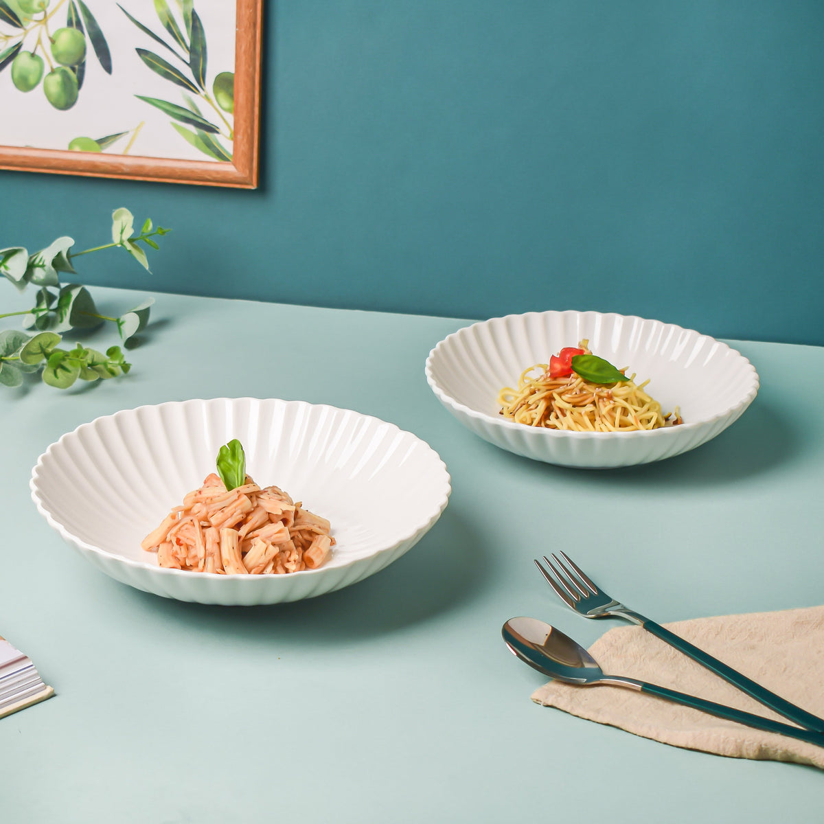 Riona Ribbed Ceramic Pasta Dish White 9 Inch Nestasia
