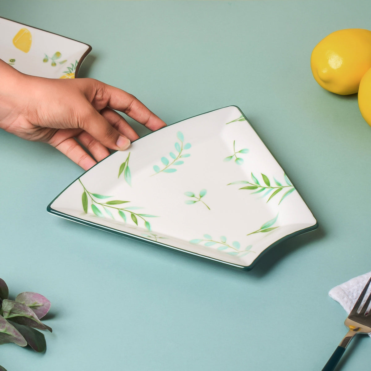Leafy Ceramic Snack Plate 8 Inch Nestasia