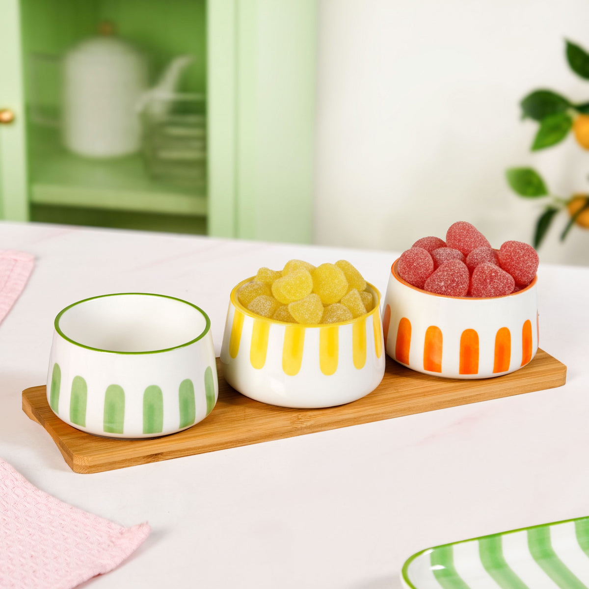 Carnival Stripe Bowls With Tray Set Of 4 Nestasia