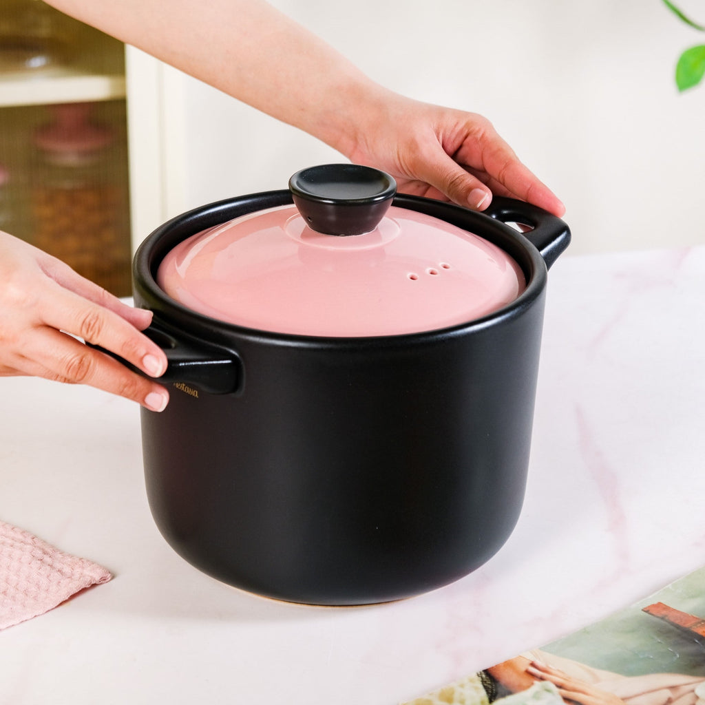 Flamora Ceramic Cooking Pot Pink Black 4700ml Nestasia