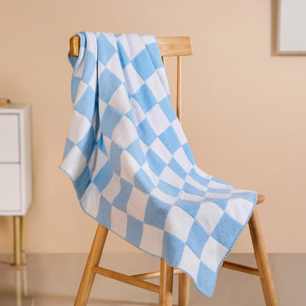 Checkered Blue White Reversible Small Throw 100x75cm Nestasia