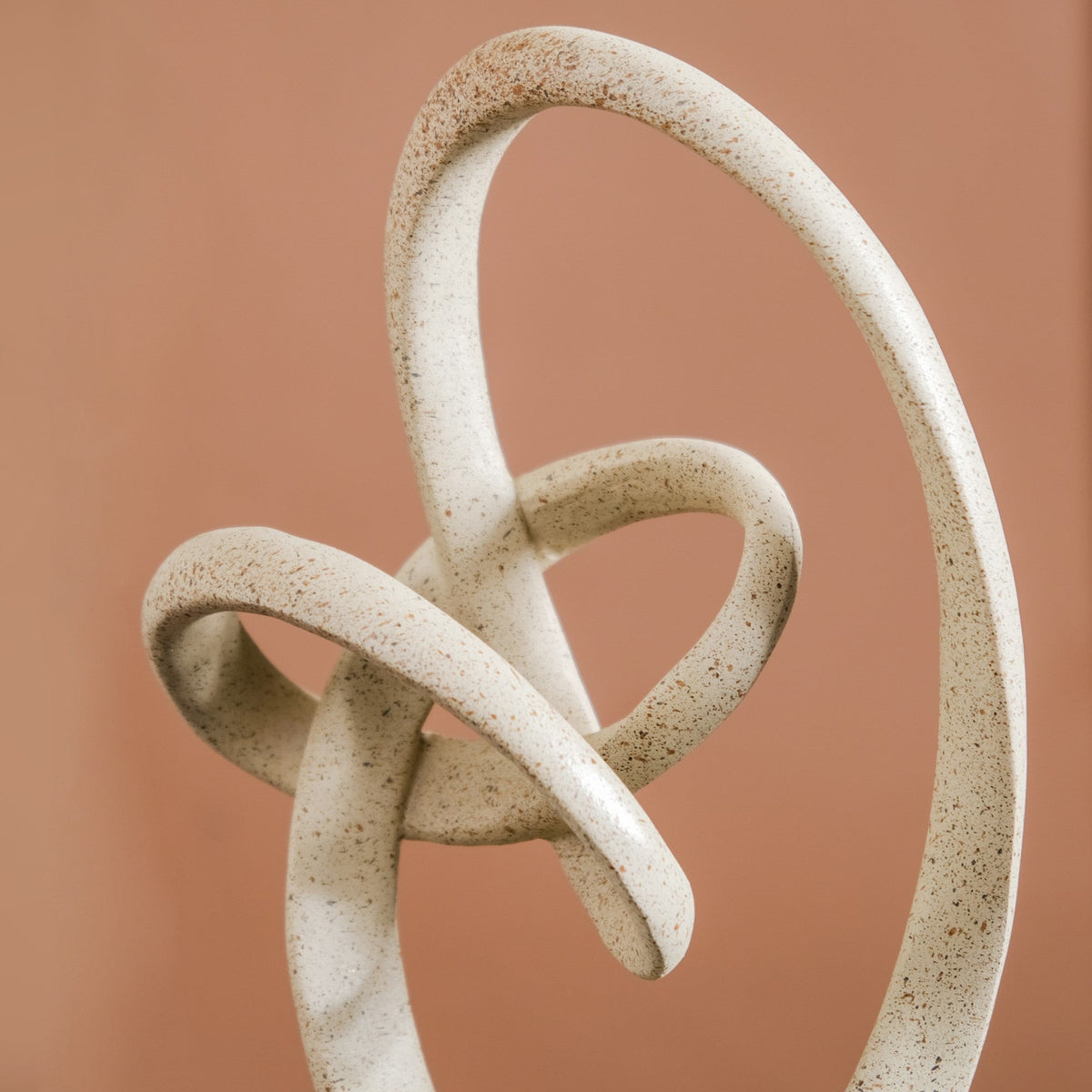 Contemporary Nordic Showpiece Nestasia